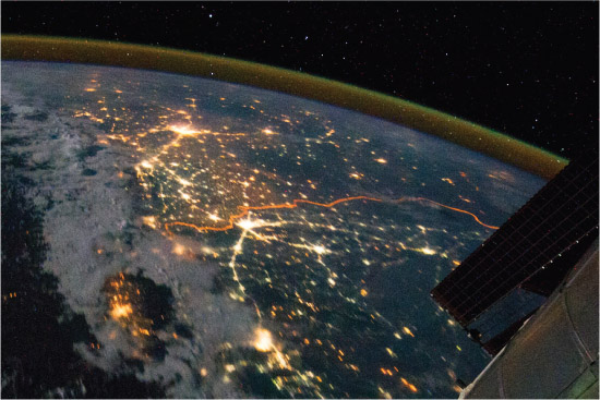 Source 8.22 Night image of northern Indian border region taken from the International Space Station